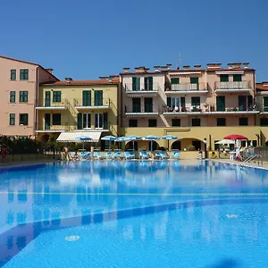 Vista Mare Con Piscina Cala Di Sole Apartment